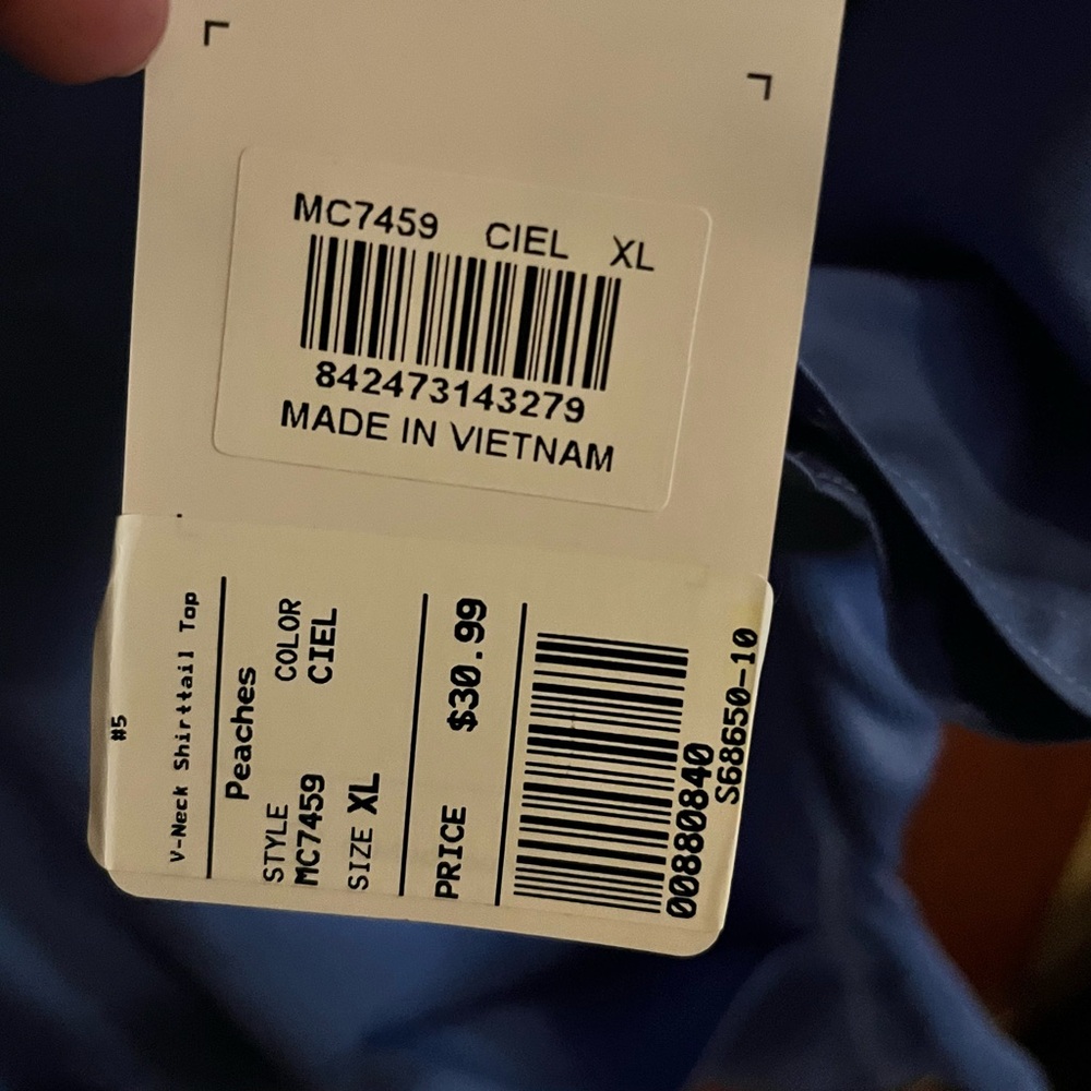 Med Couture Touch V Scrub Top size XL style 7459 in Ciel NWT - Picture 3 of 3